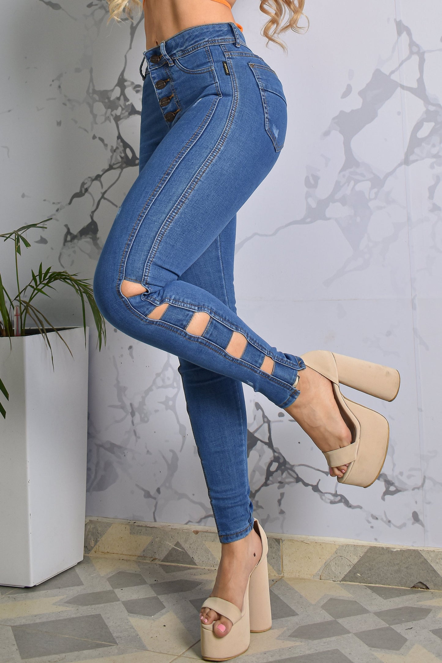 OUTLET SKINNY LEVANTA COLA REF. B-40651