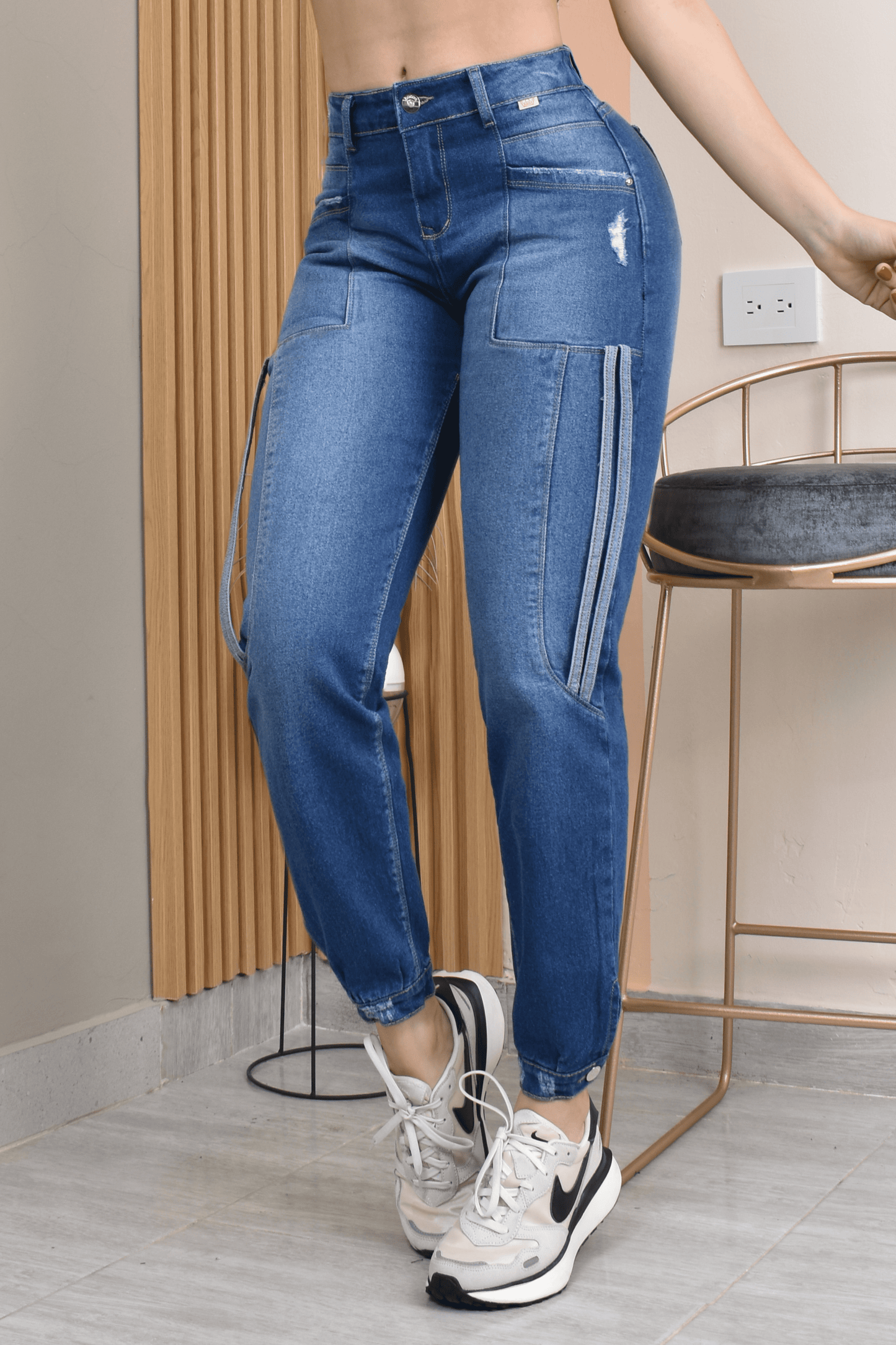JEANS MOMFIT MOLDEADOR REF. B-40716