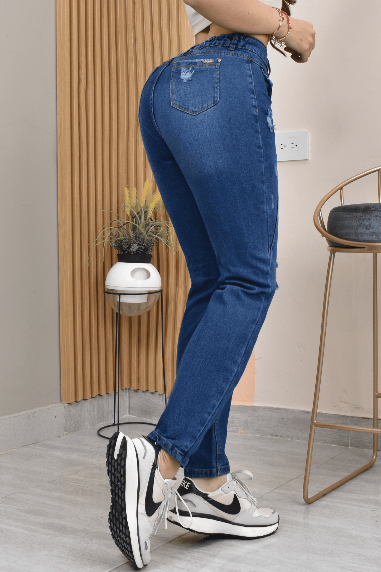 JEANS MOMFIT MOLDEADOR REF. B-40715