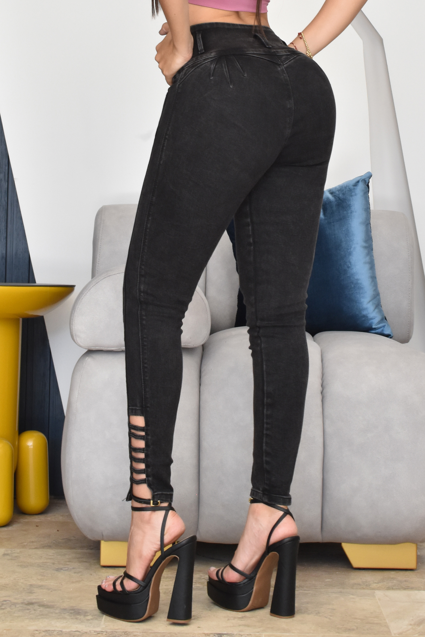 JEANS SKINNY CONTROL ABDOMEN HORMA LEVANTA COLA REF. B-40711