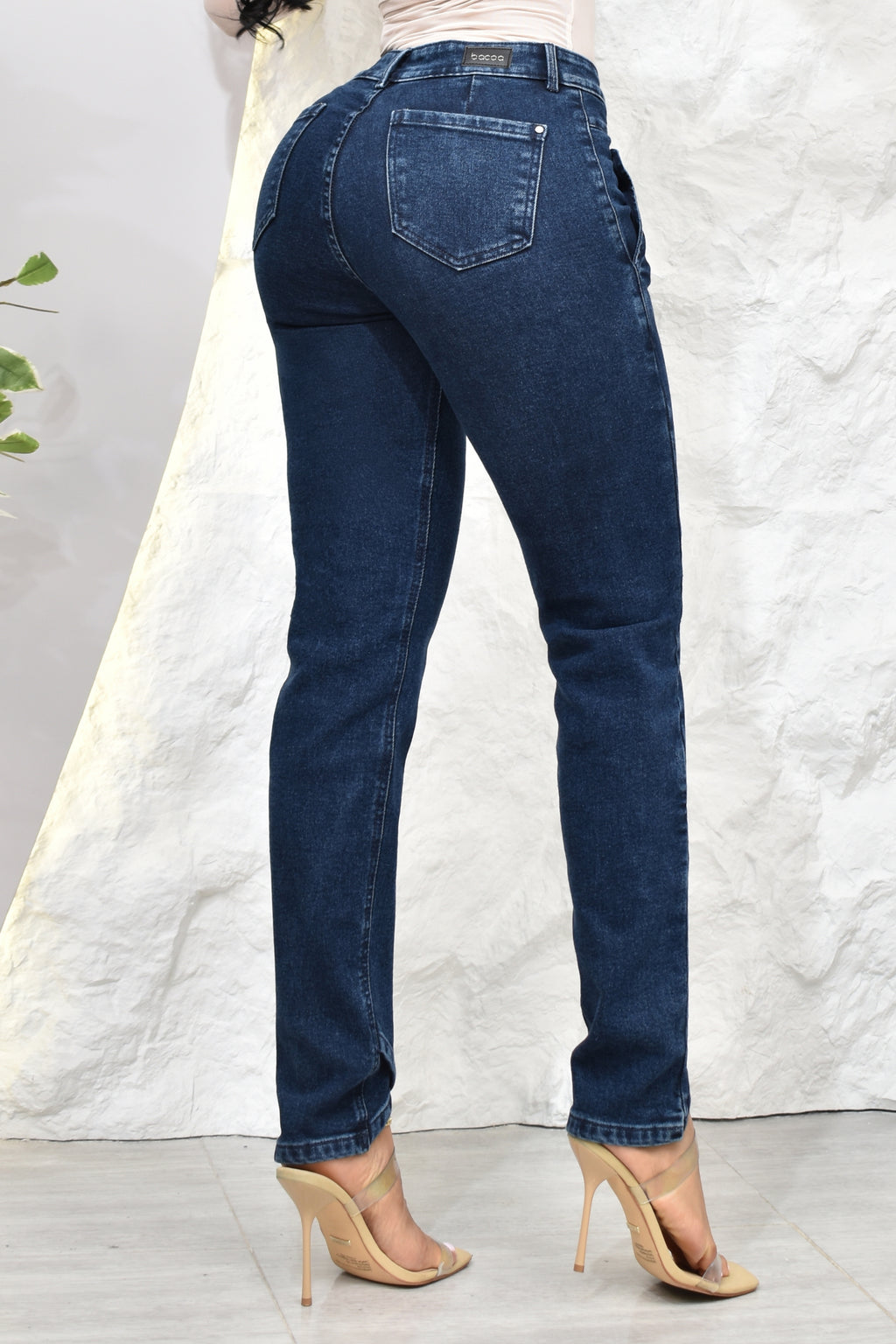 JEANS MOMFIT MOLDEADOR REF. B264046