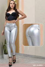 PANTALON SKINNY CUERINA PLATEADO LEVANTA COLA  REF. B-40805