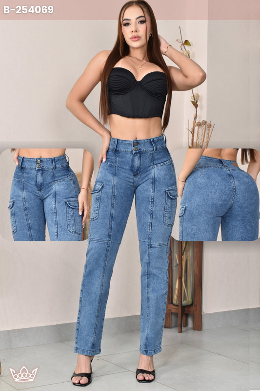 JEANS BOTA RECTA LEVANTA COLA  REF. B-254069