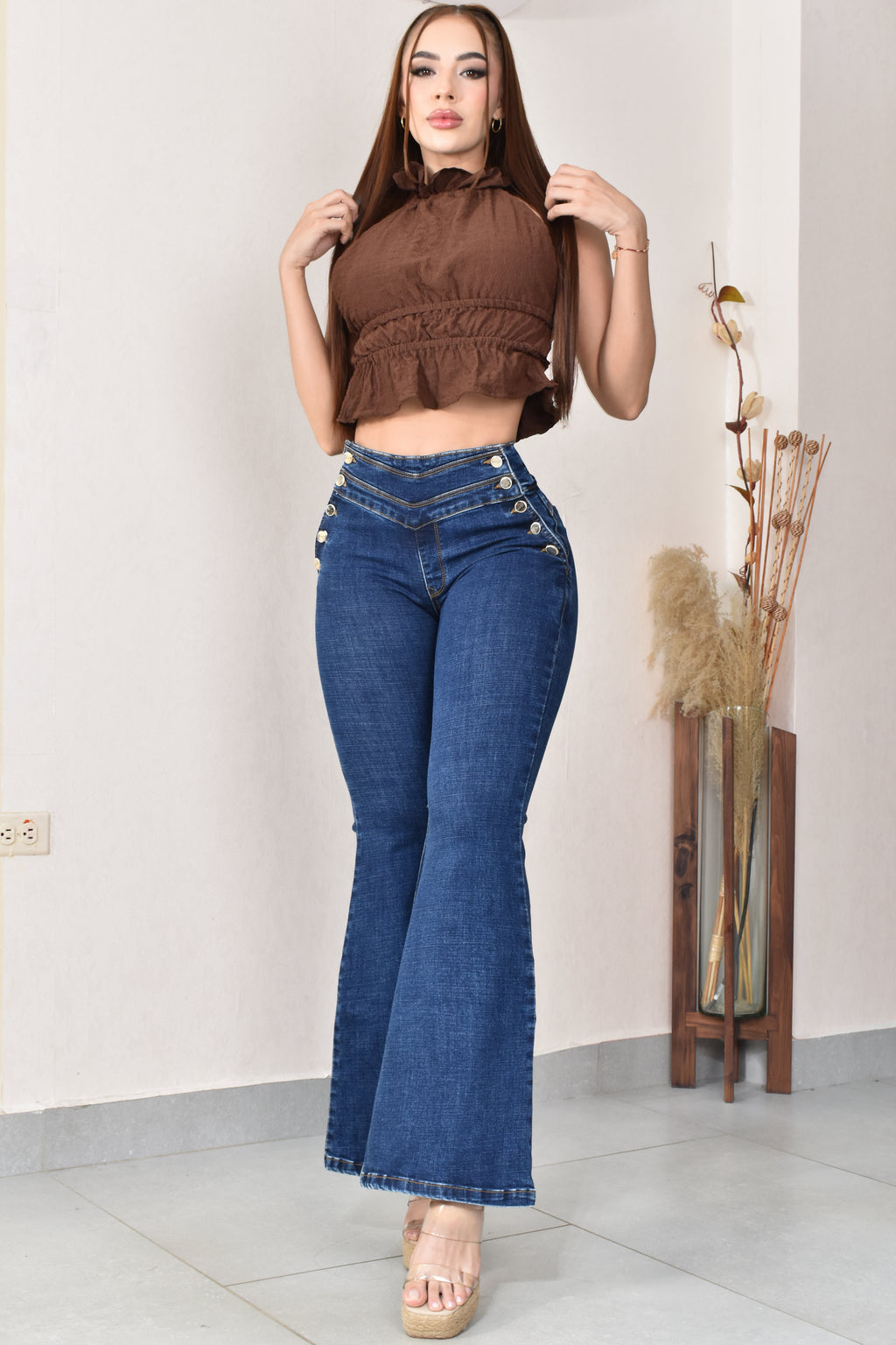 JEANS BOTA ANCHA LEVANTA COLA  REF. B-254063