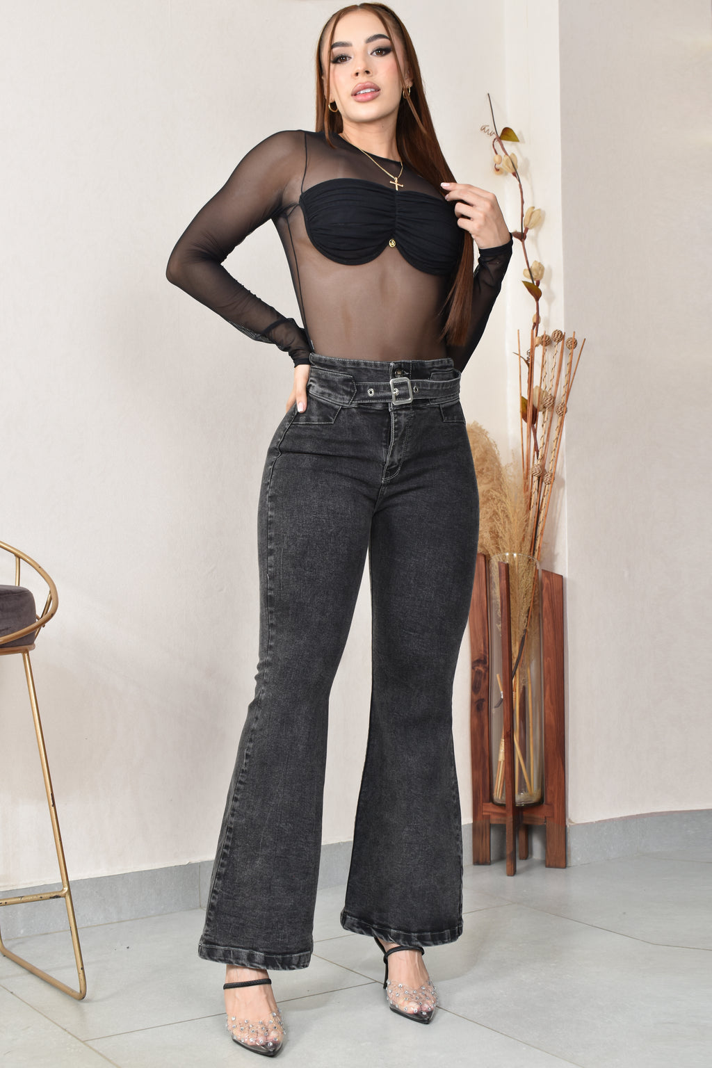 JEANS BOTA ANCHA LEVANTA COLA  REF. B-254037