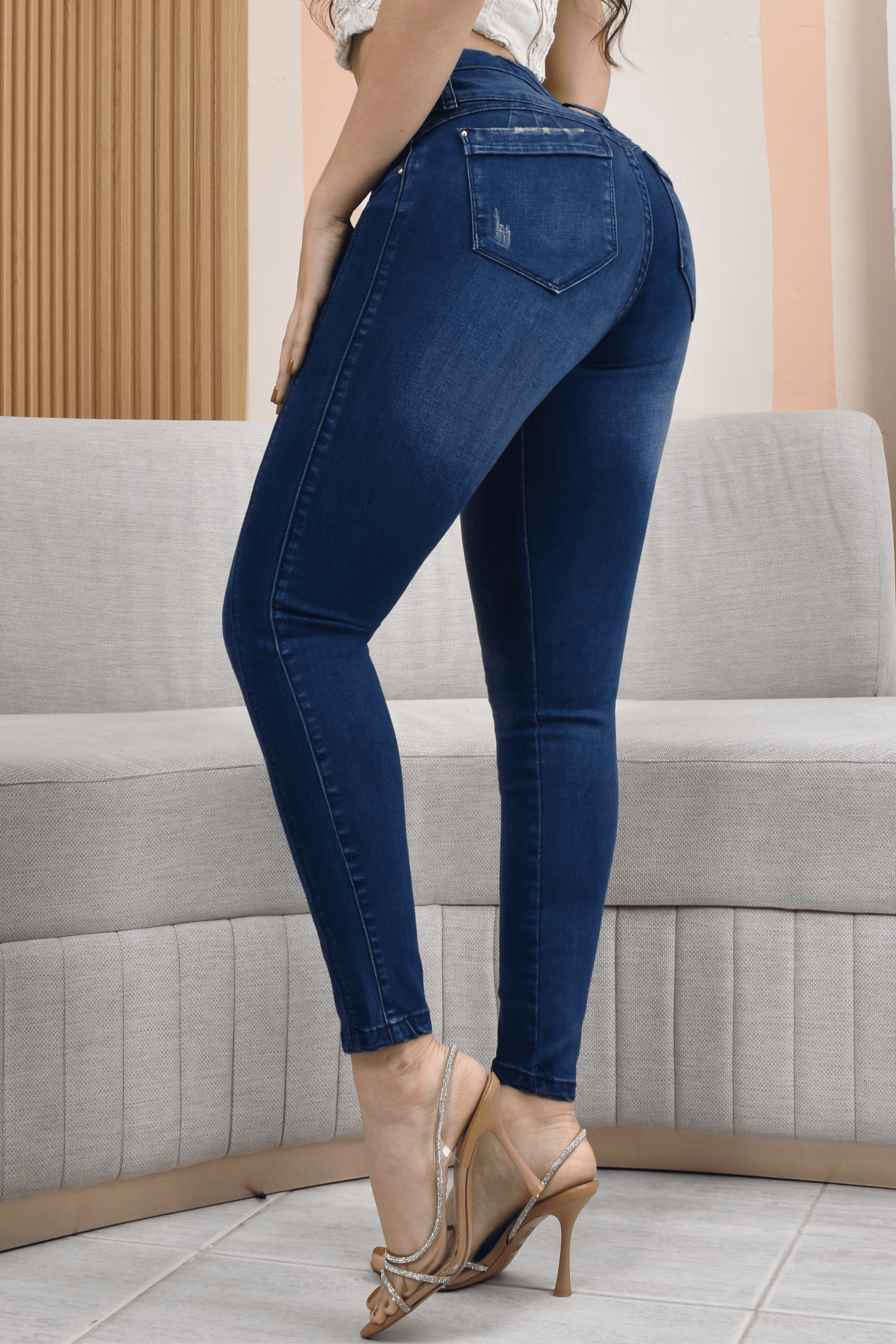 JEANS SKINNY CONTROL ABDOMEN LEVANTA COLA  REF. B-40726