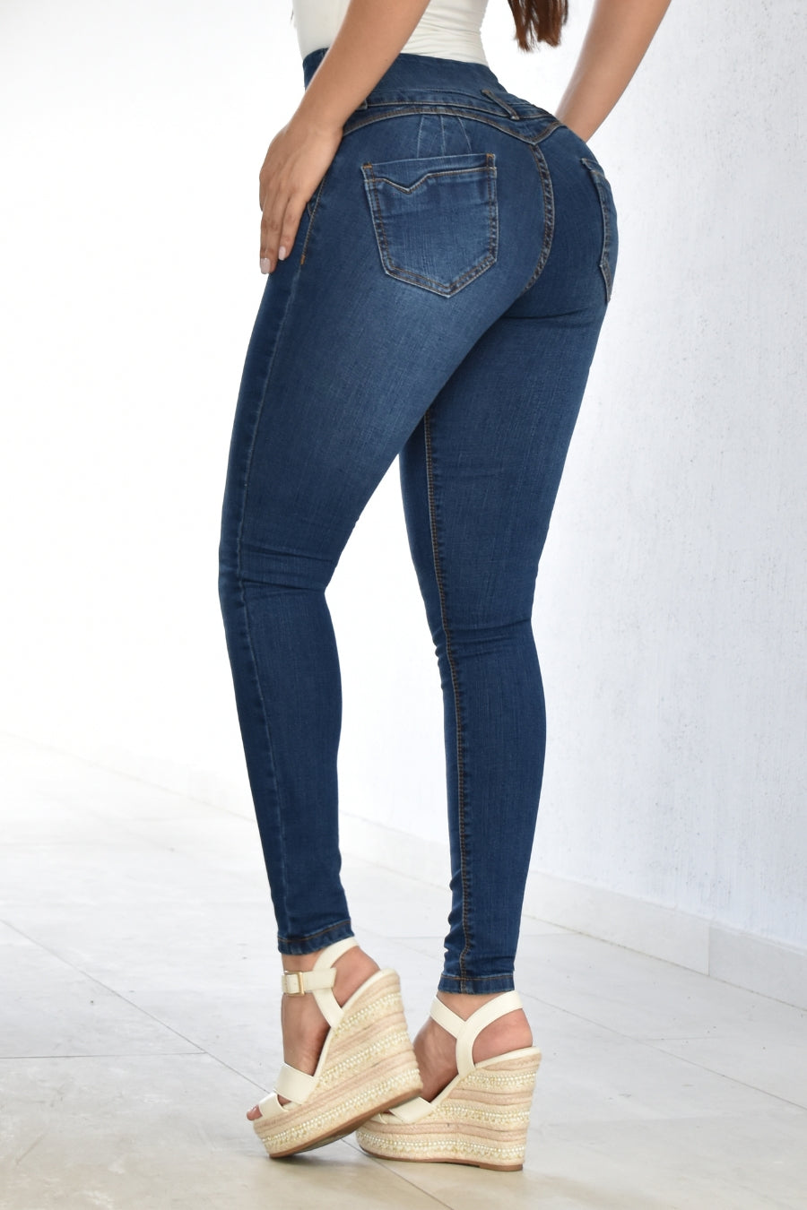 JEANS SKINNY CONTROL ABDOMEN LEVANTA COLA  REF. B264018