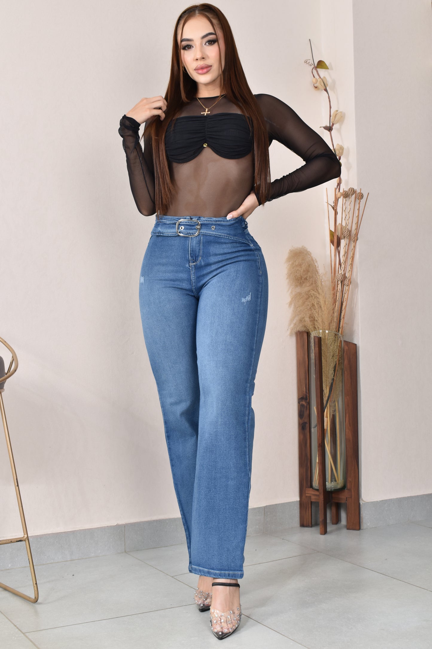 JEANS BOTA RECTA LEVANTA COLA  REF. B-254068