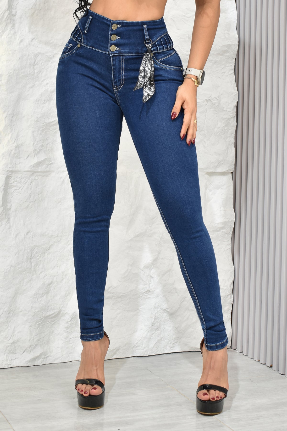 JEANS SKINNY (ACCESORIO), LEVANTA COLA  REF. B264074